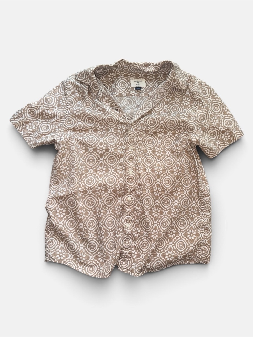 American Eagle Classic Tan Patterned Short-Sleeve Button-Up Shirt